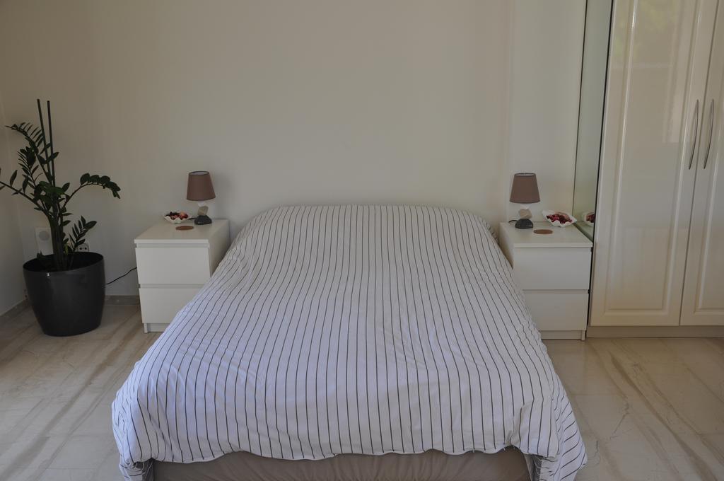 Cosy Studio With Garden / Individual Apartment Ateny Zewnętrze zdjęcie